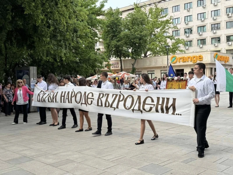 Кметът Живко Тодоров на 24 май: В Стара Загора и днес живеят истински съвременни будители – просветители и пазители на великото дело на светите братя Кирил и Методий