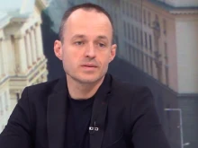 Политолог: От началото на годината КС действа политически