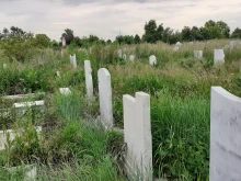 Община Пловдив обяви обществена поръчка за почистването гробищата
