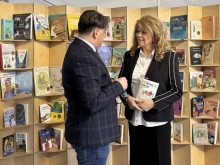 Вицепрезидентът Илияна Йотова откри XVII Пролетен панаир на книгата в София