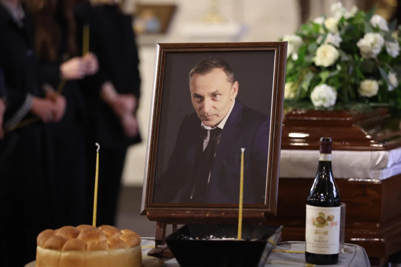 Стотици се събраха, за да изпратят Асен Григоров