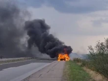Къща и две коли гасиха през изминалото денонощие пожарникари от Великотърновско