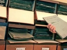 След десетилетни усилия "Държавна сигурност" успява да пробие Светия синод през 80-те години