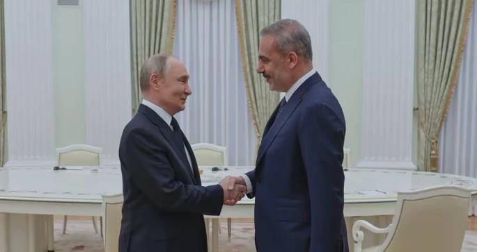 Reuters: Фидан ще посети Киев след срещата си с Путин
