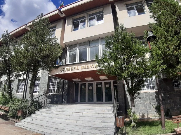 Гранични полицаи заловиха четирима иманяри край гръцката граница близо до Доспат
