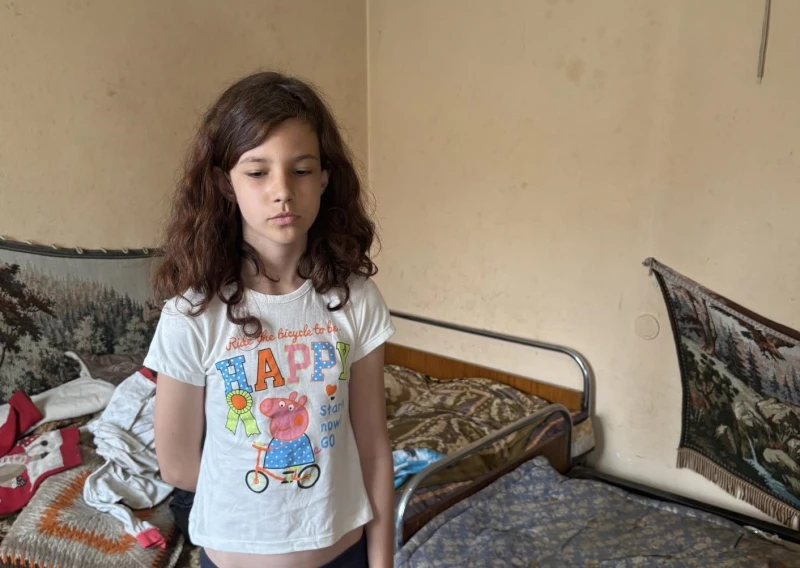 Баща умира пред очите на дъщеря си в Кнежа. Съседи отказват помощ, дори гонят детето