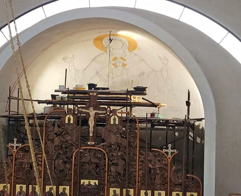 Започна изографисването на храм "Св. Висарион Смоленски" в Смолян
