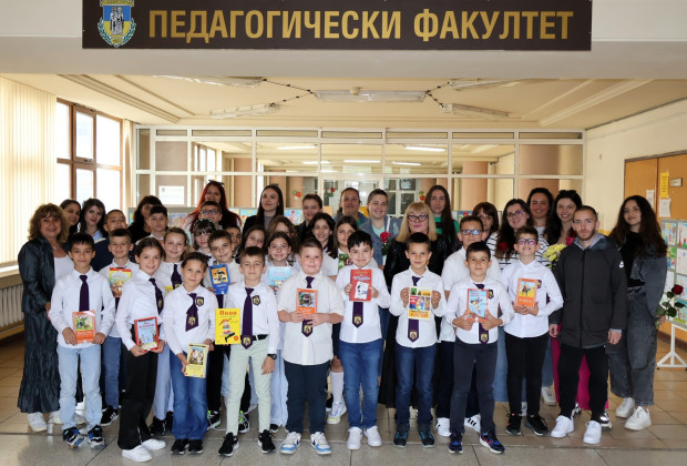 Третокласници от Велико Търново разбраха "колко хубаво е да си студент"