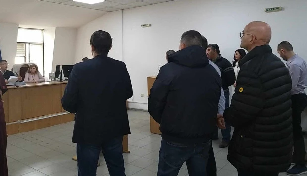 Съдът в Пловдив прекрати делото срещу петимата лекари, обвинени в източване на здравната каса