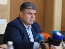 Двама българи са арестувани в Турция за трафик на коли и мигранти