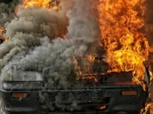 Кола пламна в движение на пътя Омуртаг - Търговище