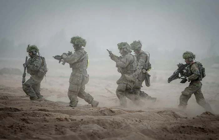 НАТО поиска от Германия 40 хиляди войници за укрепване на отбраната на Алианса