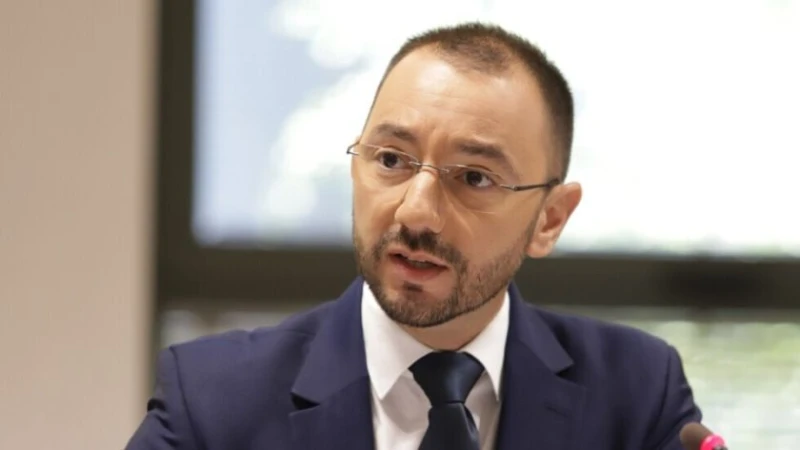Антон Хекимян: Васил Терзиев и неговият А отбор превърнаха Столичната община в читалищна самодейност