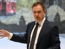 Русия твърди, че "украински нацисти" са залашвали Медински и семейството му