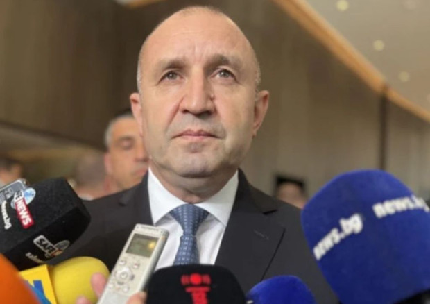 Президентът Радев: Властта отказва да чуе гласа на хората, страхуват се да се допитат до народа за еврото