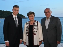 Управителят на БНБ разговаря с Кристалина Георгиева и Валдис Домбровскис за въвеждането на еврото в България