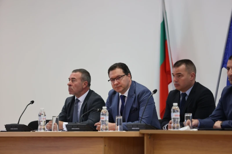 Даниел Митов: Националният координационен център по пътна безопасност се е превърнал в КАТ