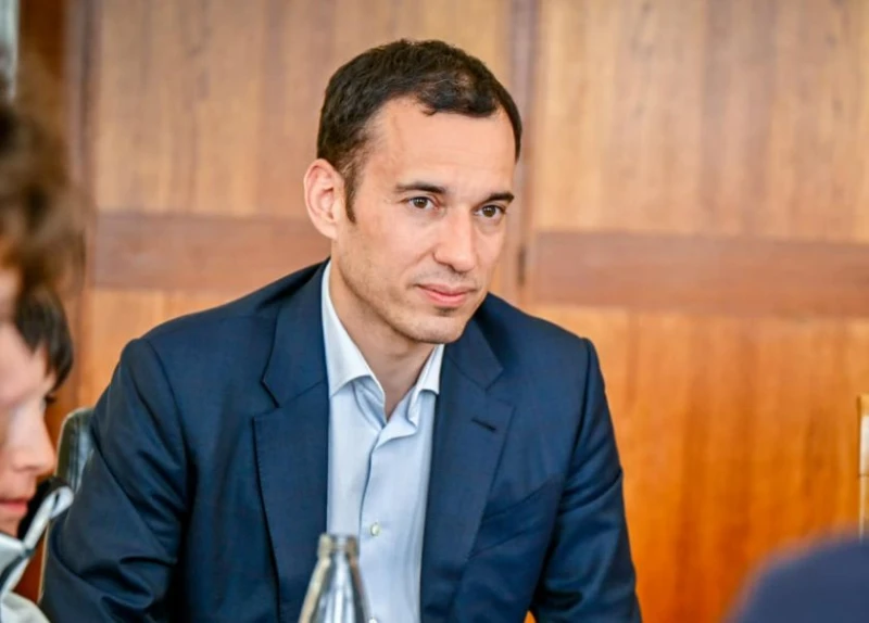 Васил Терзиев: Не мога да спра да плащам заплати на учители, за да правя улици или парите да бъдат за транспорт