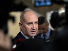 Румен Радев: Черната дупка на олигархията поглъща все повече политическата система