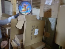 Митничари откриха над 2600 детски играчки с лога на известни марки в София