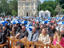 Приключи тържествената литургия в Пловдив