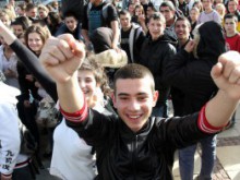 Ученици на протест за по-голямо междучасие