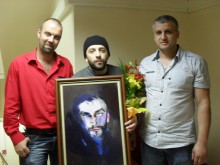 Мариус Куркински получи награда "Възраждане" за моноспектакъл