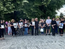 Почернените майки на Пловдив: Спрете да убивате децата ни по пътищата