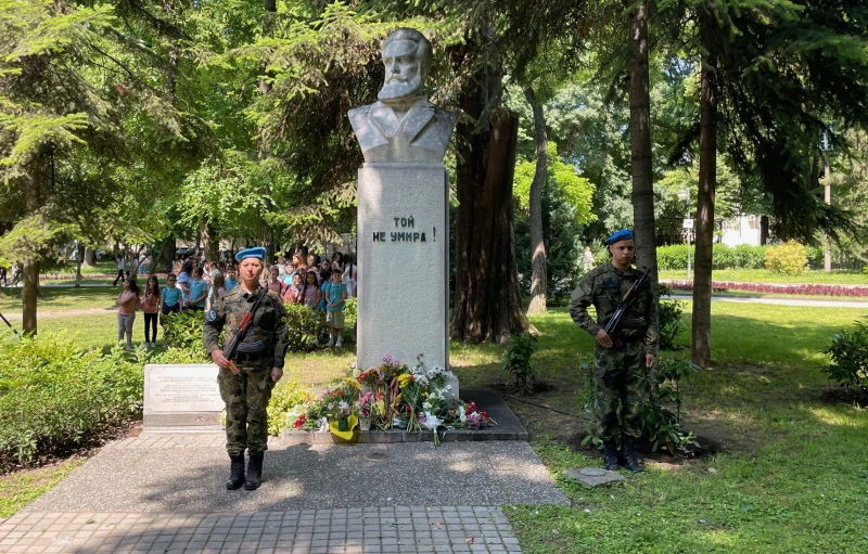Пловдив почете Ботев и загиналите за свободата на България
