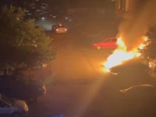 Четири автомобила пострадаха при пожар в столичния квартал "Люлин"