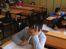 Четвъртокласниците се явяват на НВО
