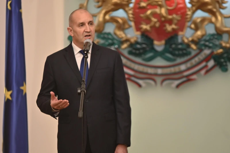 Президентът със съболезнователно писмо