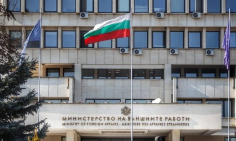 МВнР предупреди за масова евакуация в Кьолн заради бомби