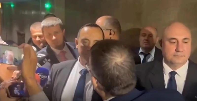 Голям скандал между "Величие" и "Възраждане" в НС