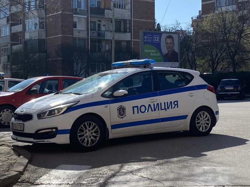Дрогиран шофьор хванаха в Прохода на Републиката, намериха в колата му 25 грама трева
