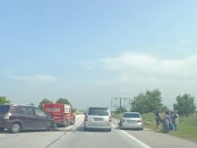 Две катастрофи с 8 коли на АМ "Тракия"!
