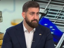 Евродепутат: Когато някой квартален тарикат ти казва, че ще ти вземат парите, ако не ги похарчиш за шест месеца, трябва да обориш тази лъжа