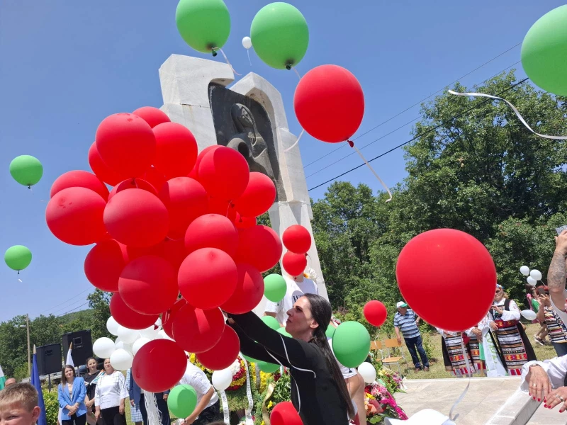 На Илиева нива почетоха паметта на избитите тракийски деца