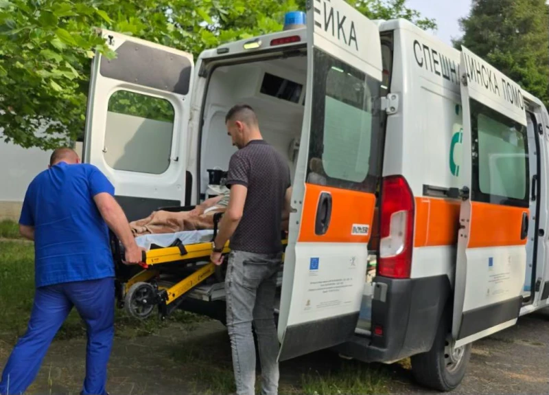 След ужаса в старчески дом в Ягода: 8 души са транспортирани в болница, двама са в тежко състояние