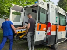 След ужаса в старчески дом в Ягода: 8 души са транспортирани в болница, двама са в тежко състояние