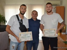 Млади момчета намериха голяма сума пари