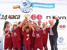 Отборът на ФК "Локомотив" /Пловдив/ е победителят в Данониада 2011