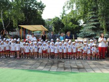Георги Титюков гостува на спортния празник в ЦДГ "Мирослава"