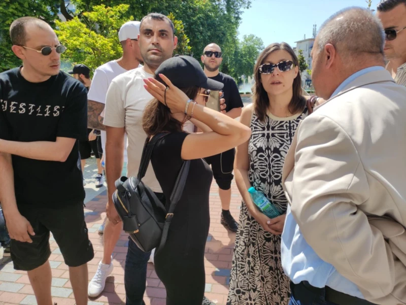 Майката на Явор: Намерих детето си пльоснато на мозайката пред вратата на кабинета