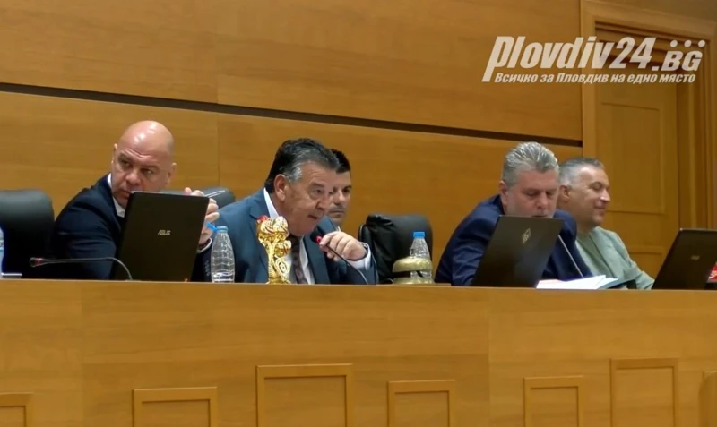 С пълно единодушие взеха ключово решение за стадион "Локомотив"