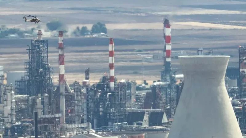 Иранските ракетни атаки повредиха нефтената рафинерия в Хайфа