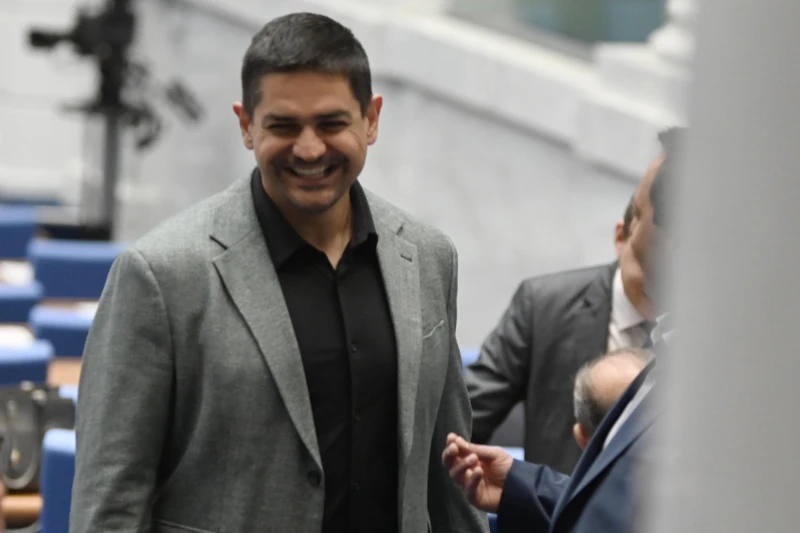 Радостин Василев нарече "Възраждане" "проксито на ГЕРБ в парламента"
