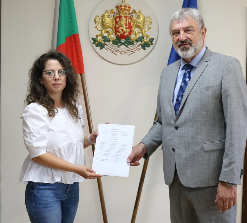 Студентка от Стопанската академия в Свищов приключи успешно стажа си в ОА в Русе