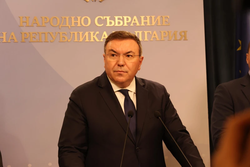 Костадин Ангелов: България ще стане втората страна в ЕС с пълна забрана за продажба на вейпове