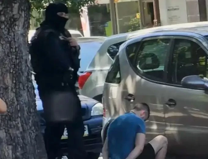 Зрелищни кадри от ареста на украинците в Пловдив